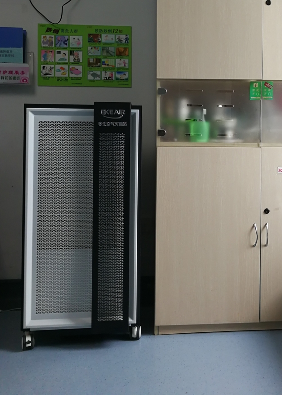 Medical Grade HEPA 1000m3 Mobile Air Purifier For Hospital Disinfection
